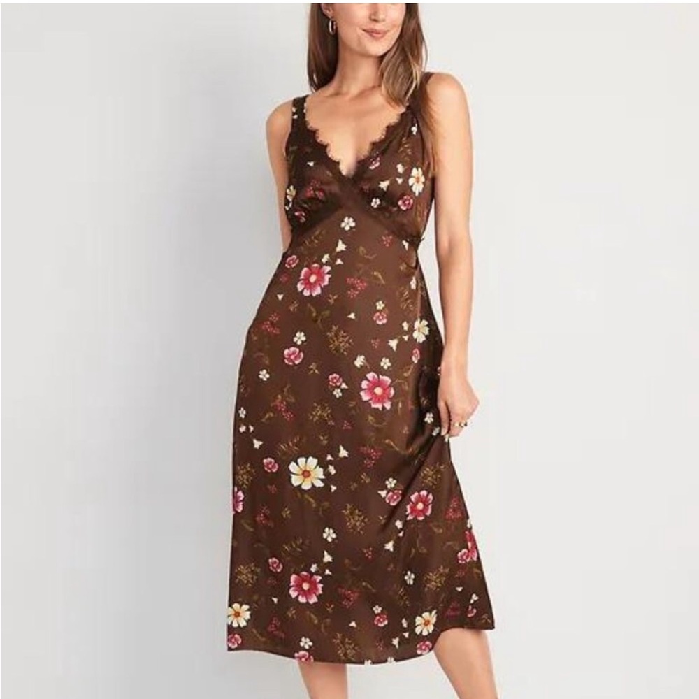 Old Navy Lace-Trimmed Satin Cami Shift Dress Size Medium Floral Pink Brown